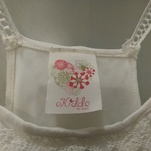 Beautiful white summer top for kids - Picture 3 of 4